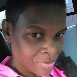 Meet your Posher, Regina